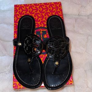 GOOD CONDITION TORY BURCH MILLER black patent